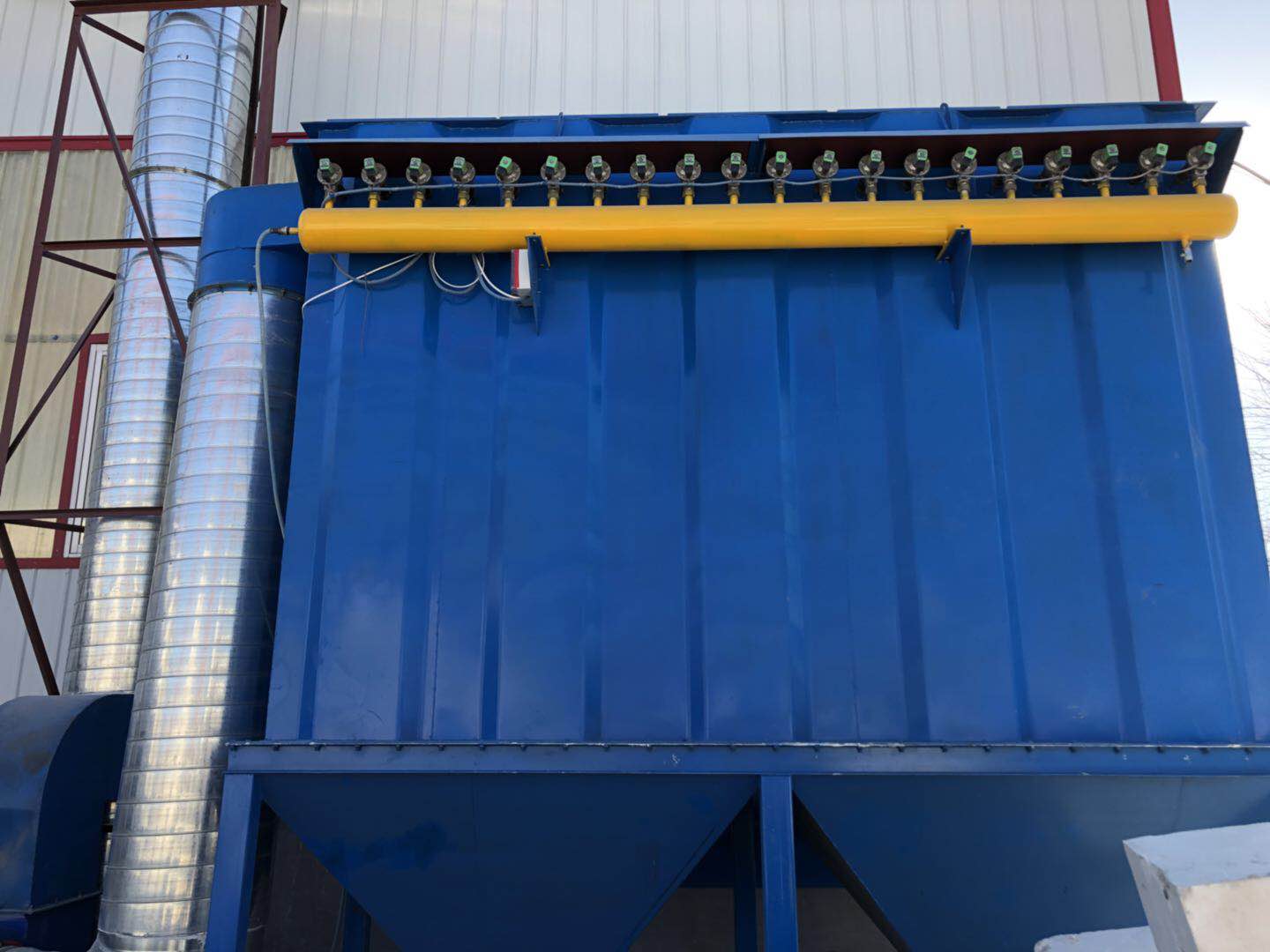 水泥磨專(zhuān)用袋除塵器